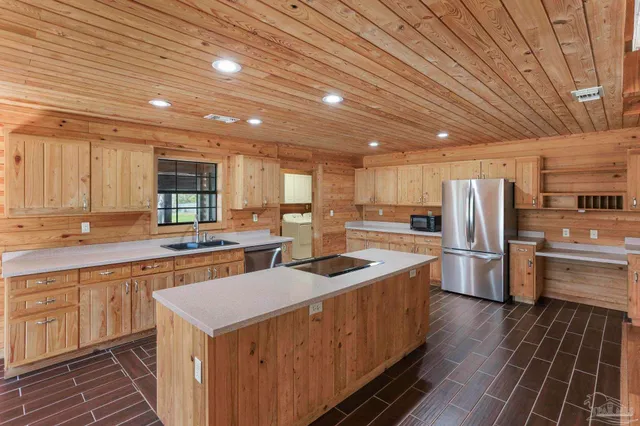 $519,900 | 6856 Martin Road, Milton, FL 32570