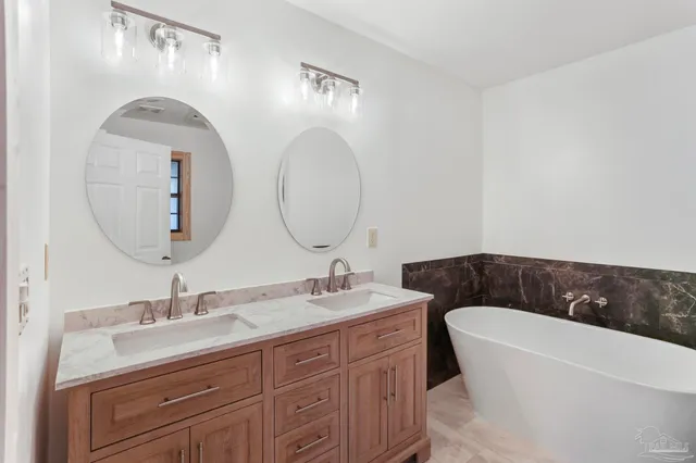 $519,900 | 6856 Martin Road, Milton, FL 32570