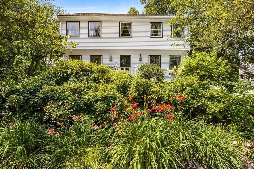 24 Pratt Road Scituate, MA 02066 - Photo 2 of 32 Gallery Image 2