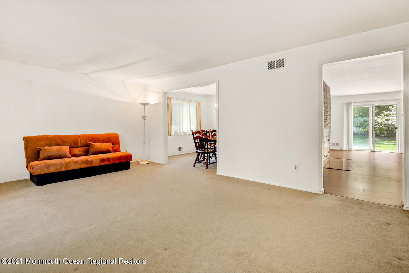 30 Lloyd Road Morganville, NJ 07751 - Photo 11 of 20 2I3A8928_29_30