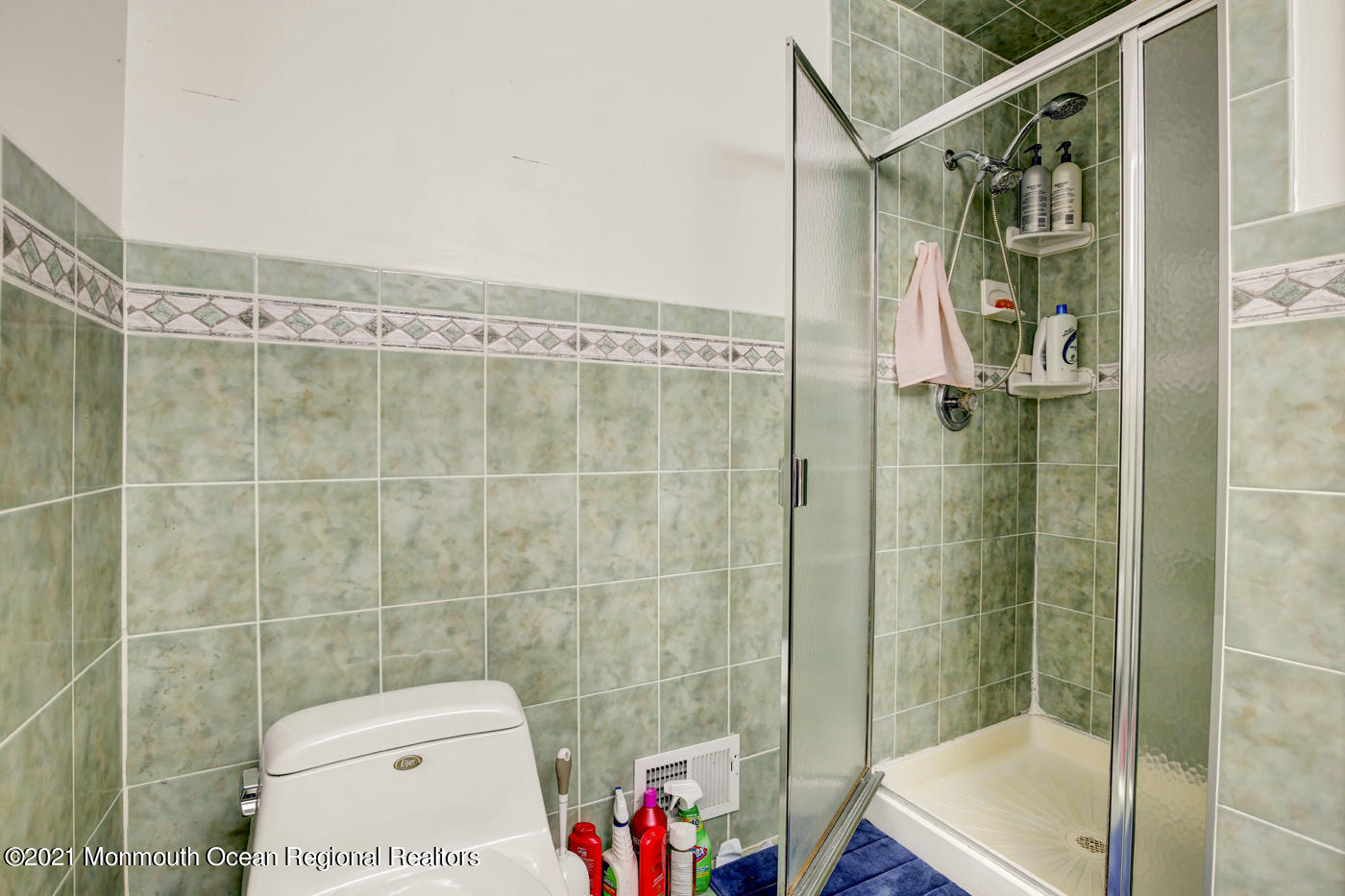 30 Lloyd Road Morganville, NJ 07751 - Photo 15 of 20 2I3A8919_20_21
