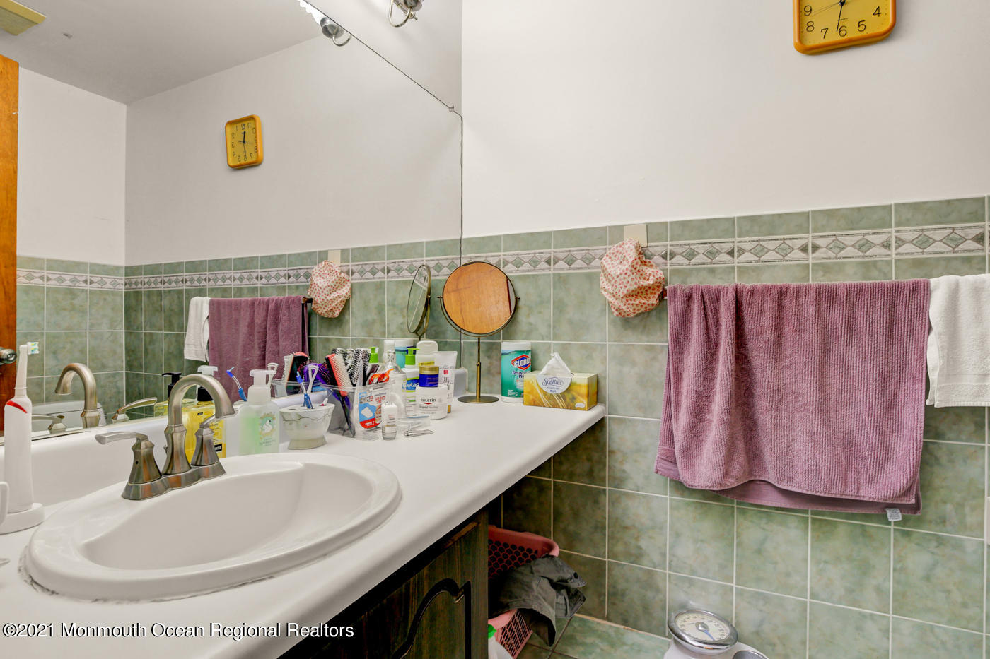 30 Lloyd Road Morganville, NJ 07751 - Photo 16 of 20 2I3A8916_7_8