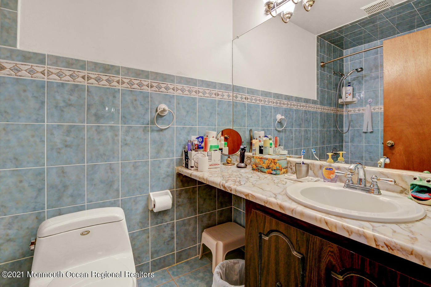 30 Lloyd Road Morganville, NJ 07751 - Photo 8 of 20 2I3A8886_7_8