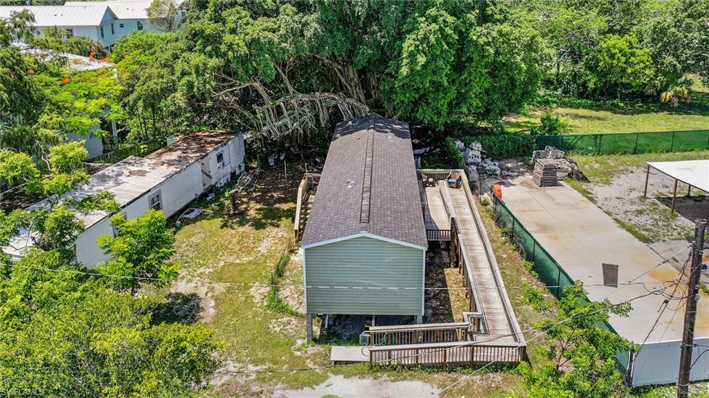 2960 Lunar Street Naples, FL 34112 - Photo 4 of 28