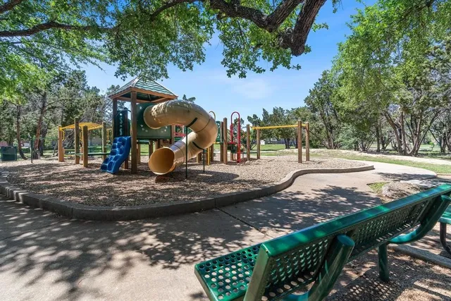 a view of a park with entertaining space