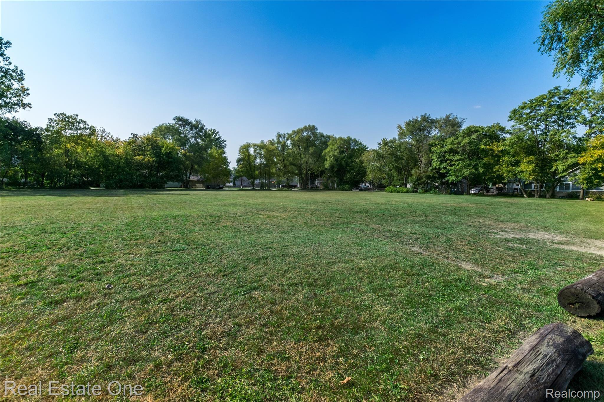 117 North Conklin Road Lake Orion, MI 48362 - Photo 23 of 24 117Conklin-24.jpg