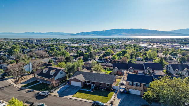 324 Ridgecrest Drive Orem, UT 84058 - Photo 4 of 43