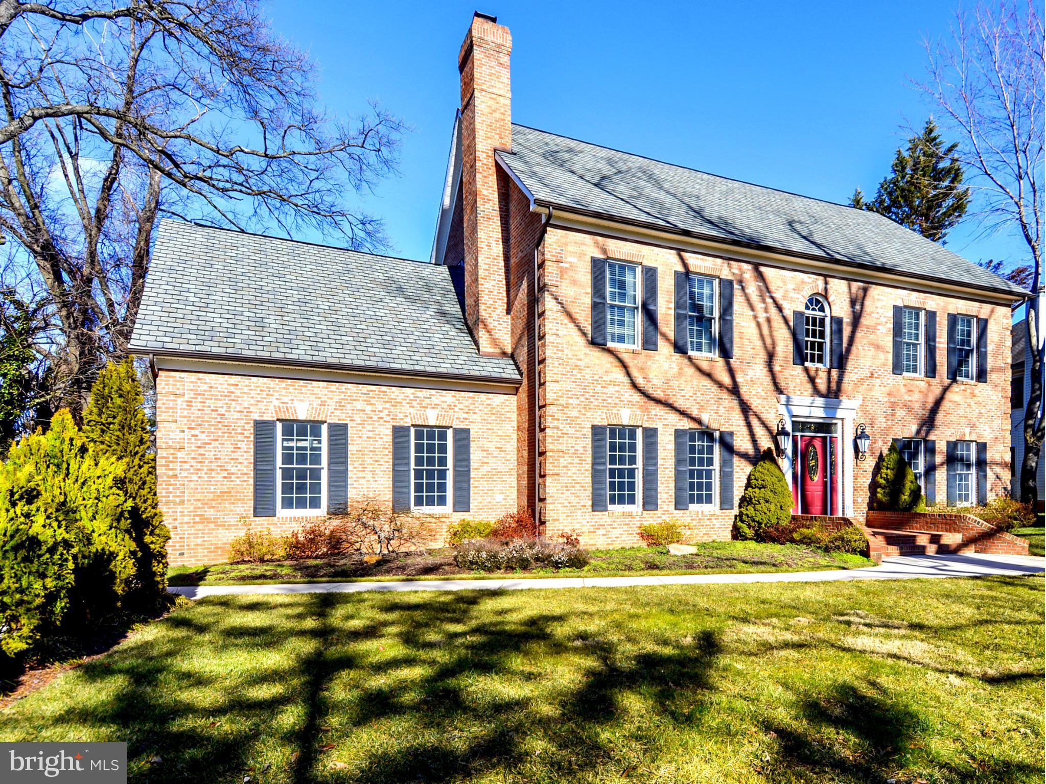 9960 Vale Road Vienna, VA 22181 - Photo 1 of 30 Exterior (Front)