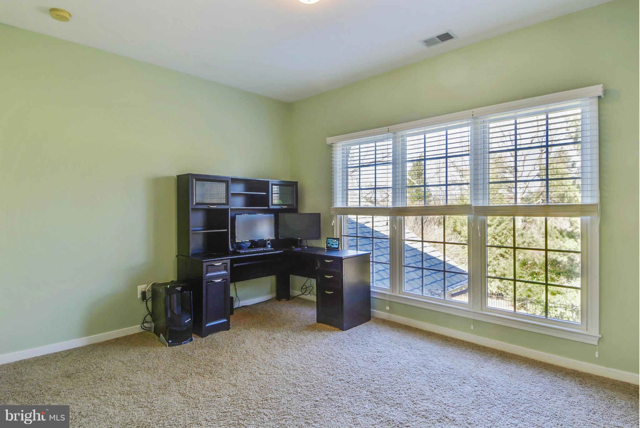 9960 Vale Road Vienna, VA 22181 - Photo 22 of 30 Bedroom 4