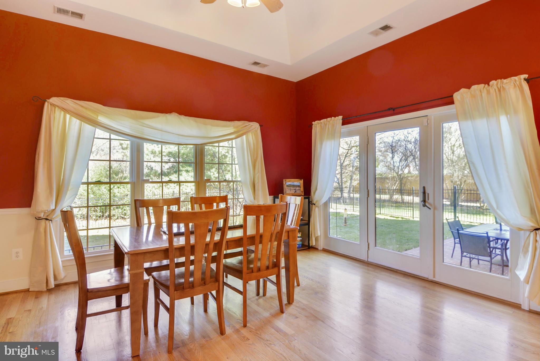 9960 Vale Road Vienna, VA 22181 - Photo 10 of 30 Breakfast Room