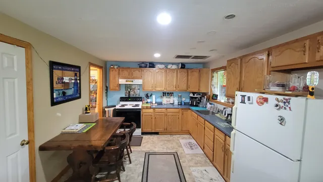 $525,000 | 183 Breezy Hill Road, Bradford, NH 03221