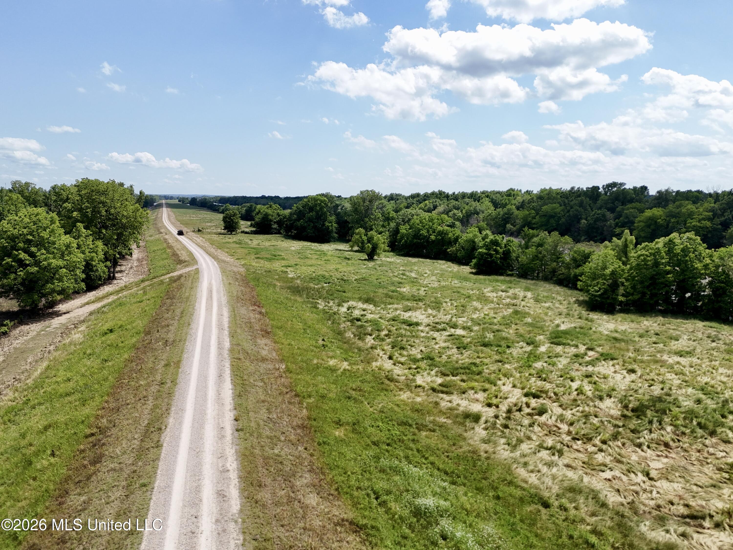 2 Levee Maintenance Road Redwood, MS 39156 - Photo 7 of 12 DE96FC7D-7008-448B-9C27-96B3A2A80CD3