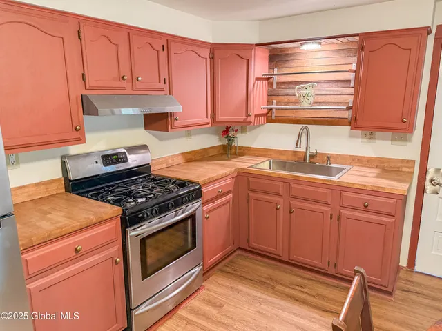 $279,900 | 4882 Potter Hollow Road, Rensselaerville, NY 12469