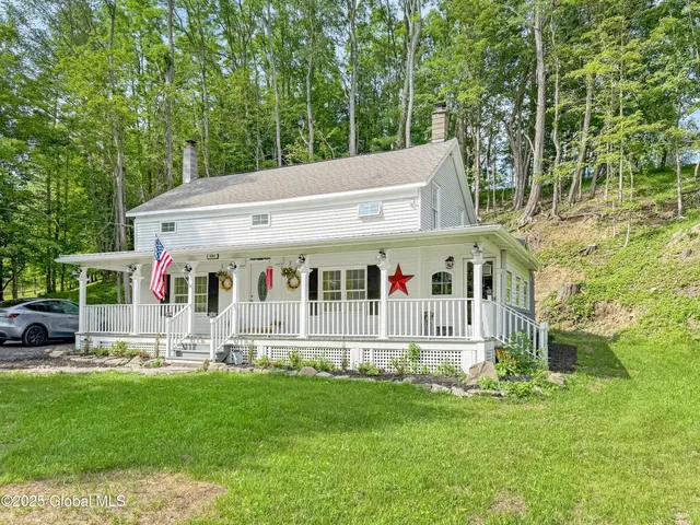 $279,900 | 4882 Potter Hollow Road, Rensselaerville, NY 12469