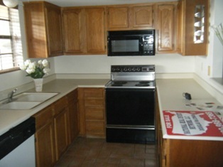 4848 East Mineral Road, Unit 5 Phoenix, AZ 85044 - Photo 3 of 3 kitchen