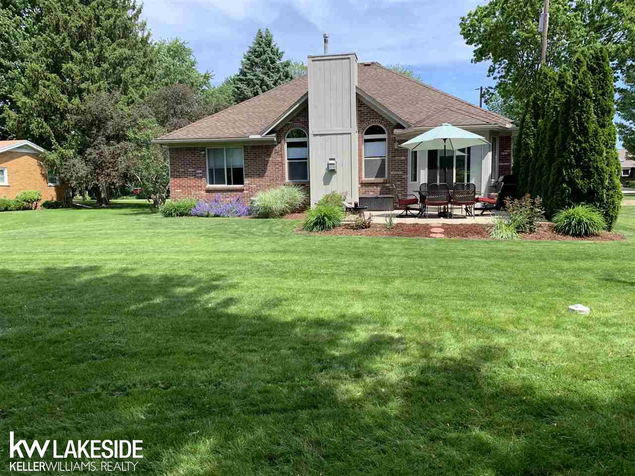 23122 Rochelle Street Macomb, MI 48042 - Photo 53 of 55 31383961-56.JPG