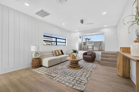 $2,900,000 | 8505 Blind Pass Drive, Treasure Island, FL 33706