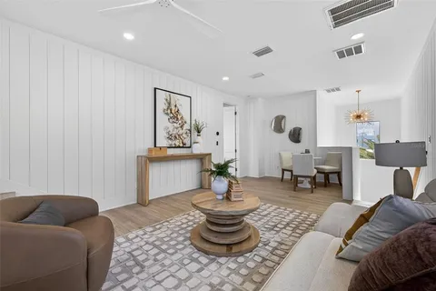 $2,900,000 | 8505 Blind Pass Drive, Treasure Island, FL 33706