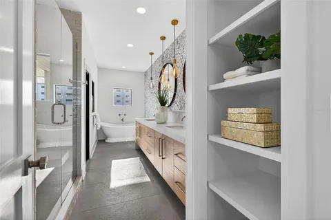 $2,900,000 | 8505 Blind Pass Drive, Treasure Island, FL 33706