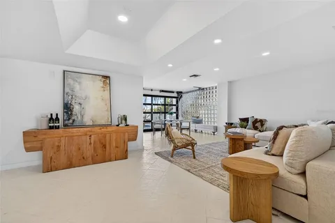 $2,900,000 | 8505 Blind Pass Drive, Treasure Island, FL 33706