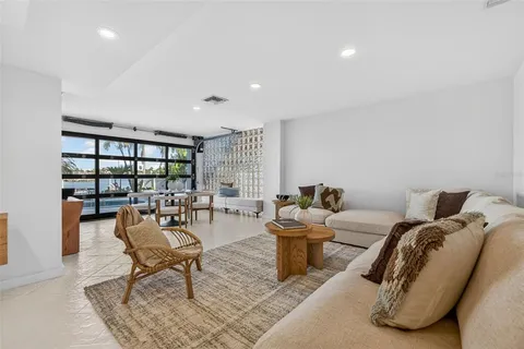 $2,900,000 | 8505 Blind Pass Drive, Treasure Island, FL 33706