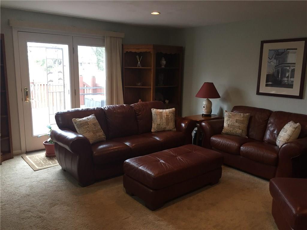 313 Old Farm Road Pittsburgh, PA 15228 - Photo 13 of 25 Gallery Image 13