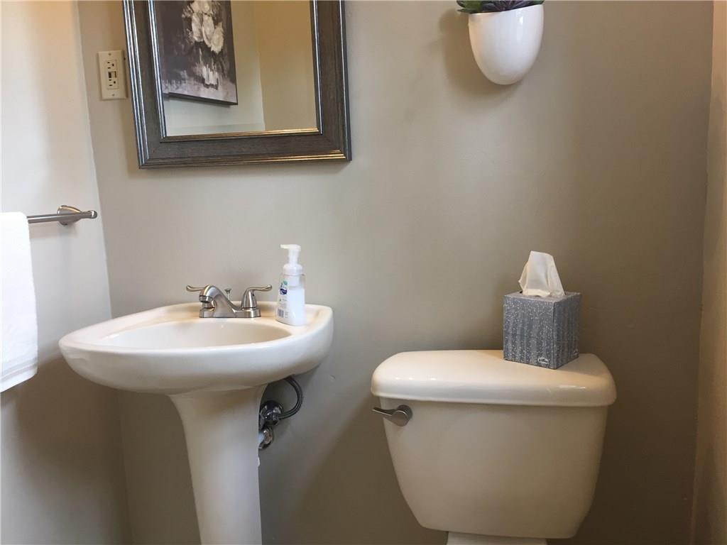 313 Old Farm Road Pittsburgh, PA 15228 - Photo 14 of 25 Gallery Image 14