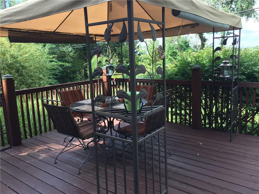 313 Old Farm Road Pittsburgh, PA 15228 - Photo 23 of 25 Gallery Image 23