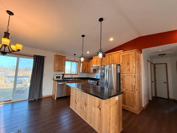 $409,999 | 47575 Falcon Avenue, Rush City, MN 55069
