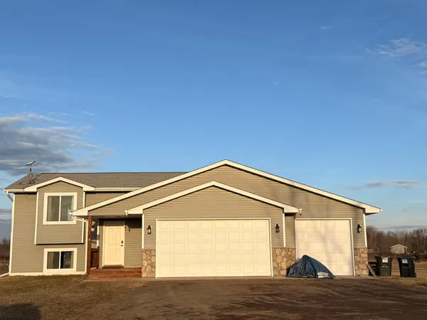 $409,999 | 47575 Falcon Avenue, Rush City, MN 55069