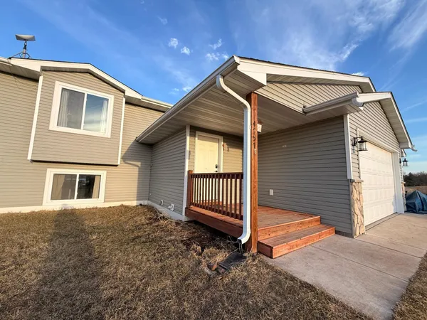 $409,999 | 47575 Falcon Avenue, Rush City, MN 55069