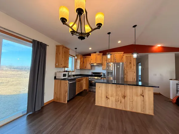 $409,999 | 47575 Falcon Avenue, Rush City, MN 55069