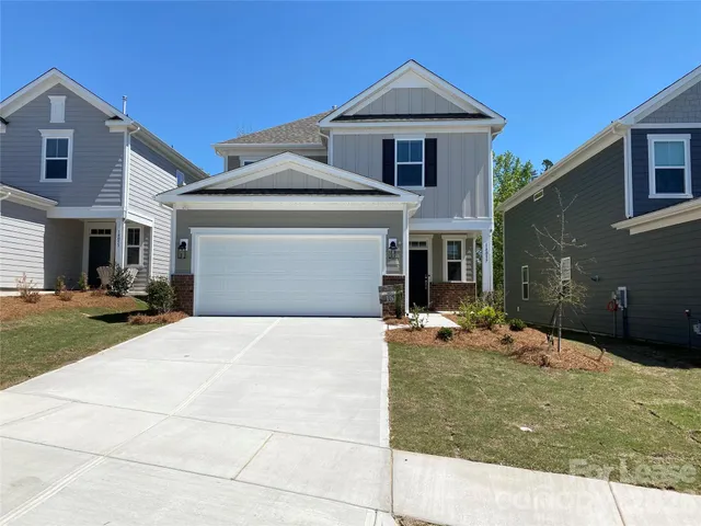 $2,800 | 14057 Lake Home Lane, Charlotte, NC 28278