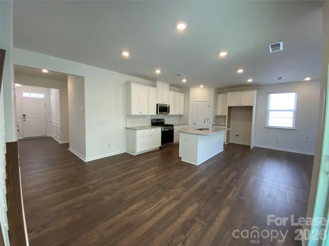 $2,800 | 14057 Lake Home Lane, Charlotte, NC 28278