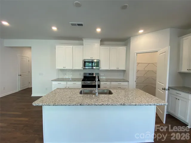 $2,800 | 14057 Lake Home Lane, Charlotte, NC 28278