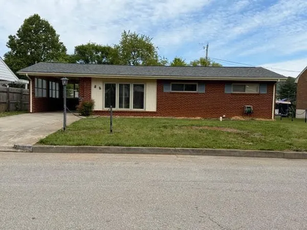 $310,000 | 5107 Hollyhock Road Northwest, Roanoke, VA 24012