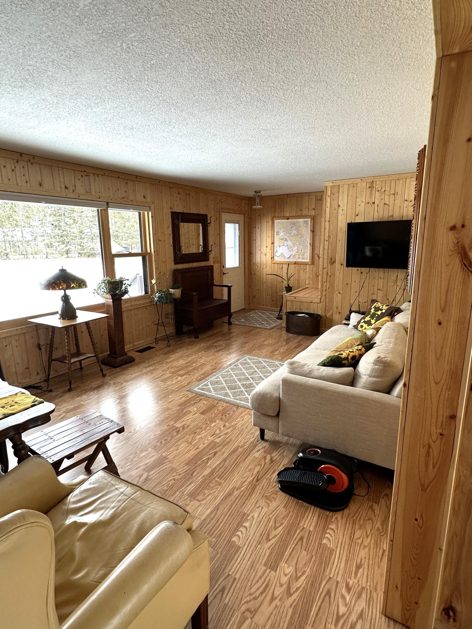 1421 Riverside Drive Northwest Baudette, MN 56623 - Photo 15 of 31