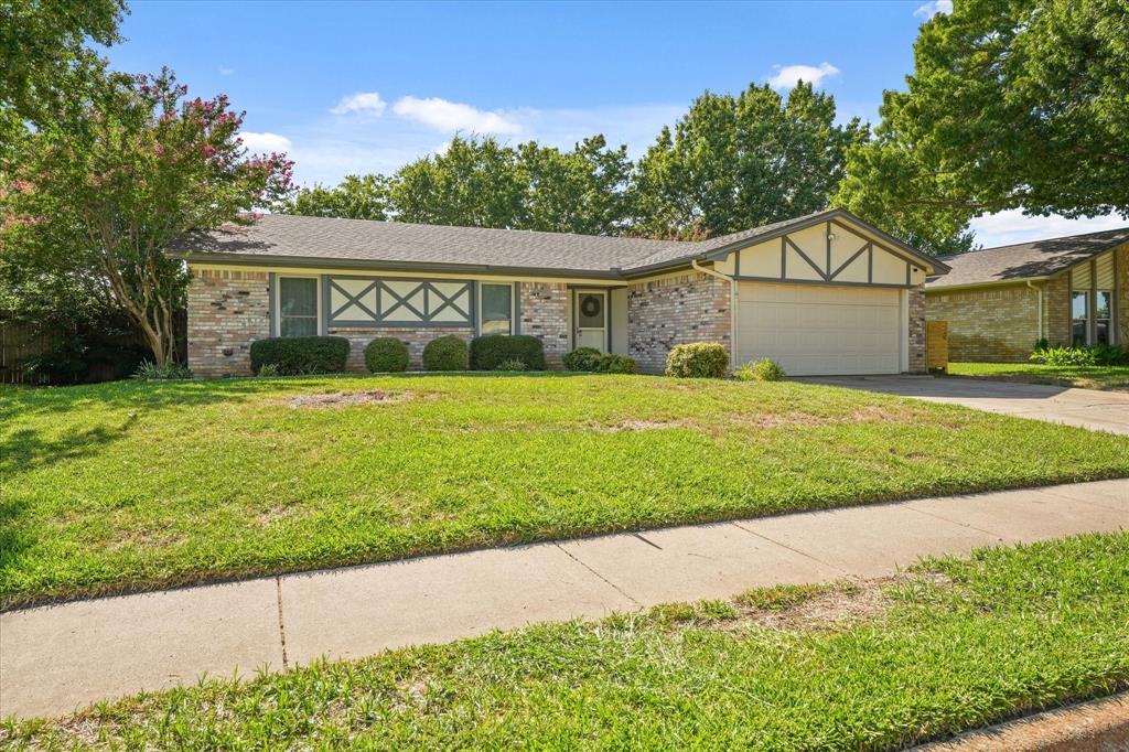 2917 Highgate Lane Bedford, TX 76021 - Photo 2 of 28