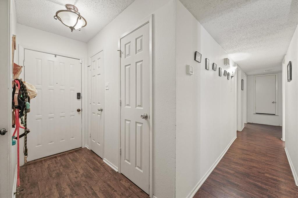 2917 Highgate Lane Bedford, TX 76021 - Photo 5 of 28