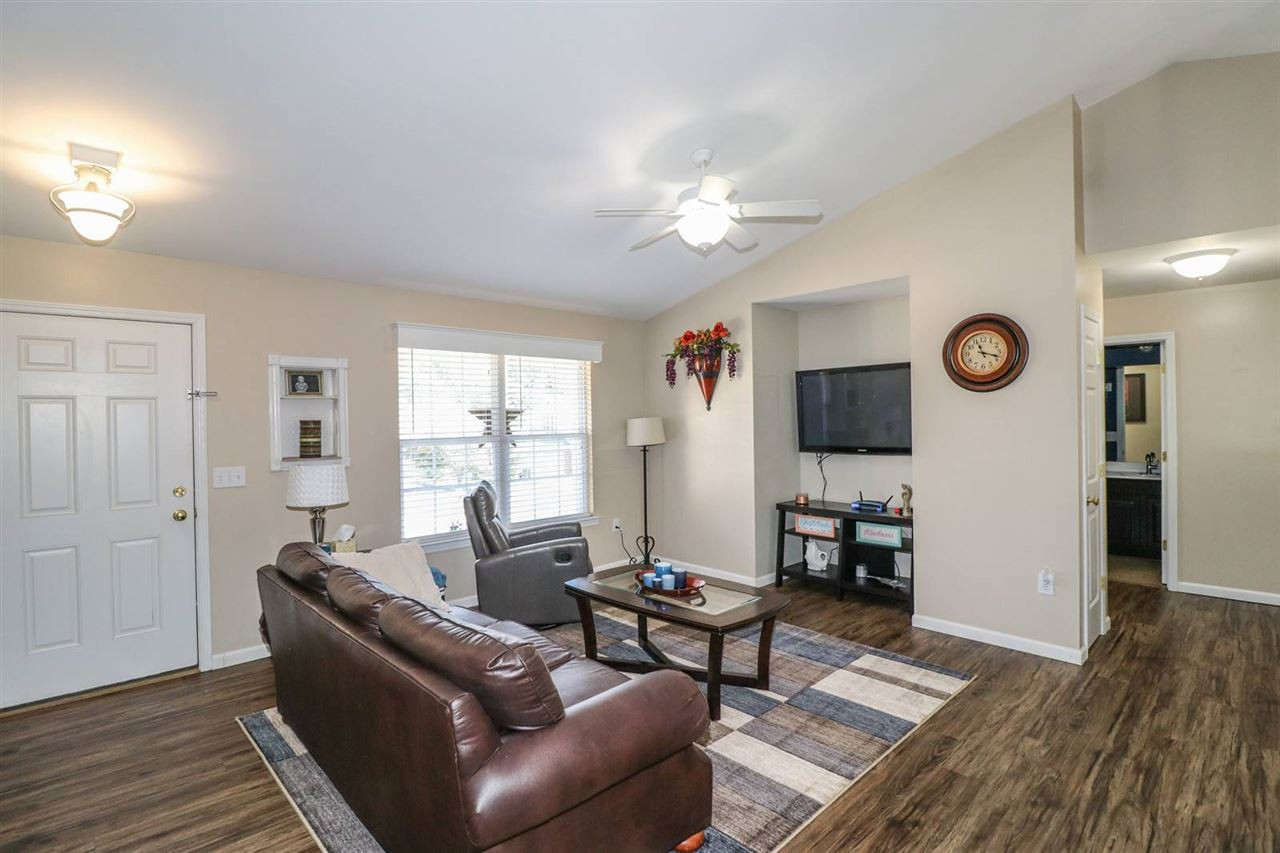1159 Hunters Ridge Hebron, KY 41048 - Photo 3 of 21