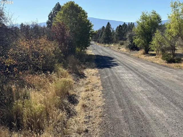 $10,000 | East Lake Avenue, Chiloquin, OR 97624