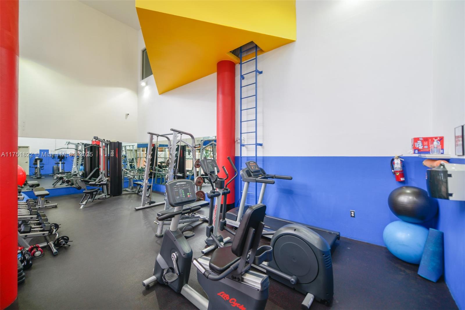 2025 Brickell Avenue, Unit 901 Miami, FL 33129 - Photo 45 of 49