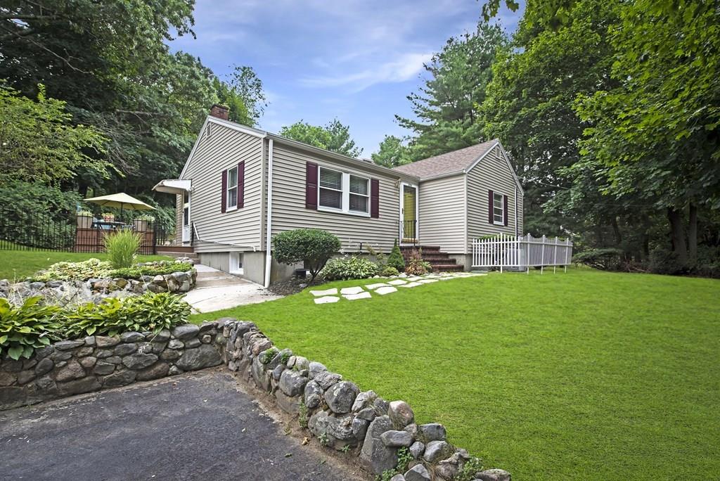274 Maple Street Danvers, MA 01923 - Photo 1 of 27 Gallery Image 1