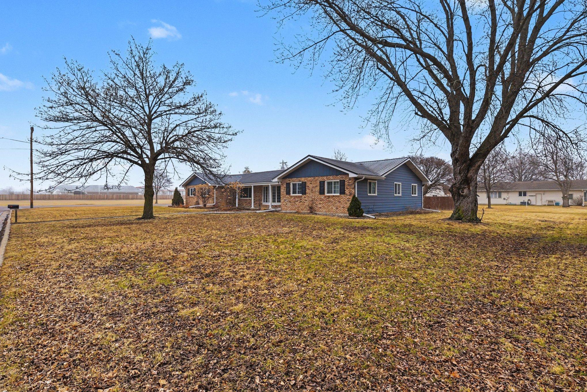 801 6th Avenue Southeast Pipestone, MN 56164 - Photo 16 of 37