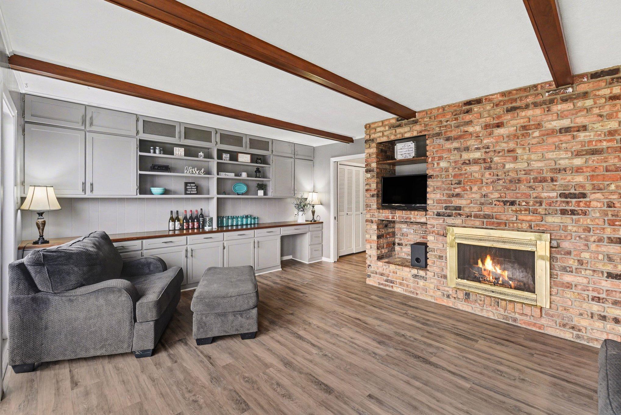 801 6th Avenue Southeast Pipestone, MN 56164 - Photo 3 of 37