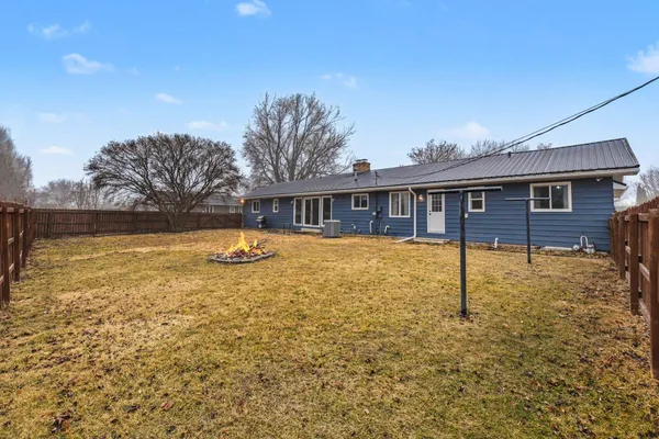 $363,500 | 801 6th Avenue Southeast, Pipestone, MN 56164