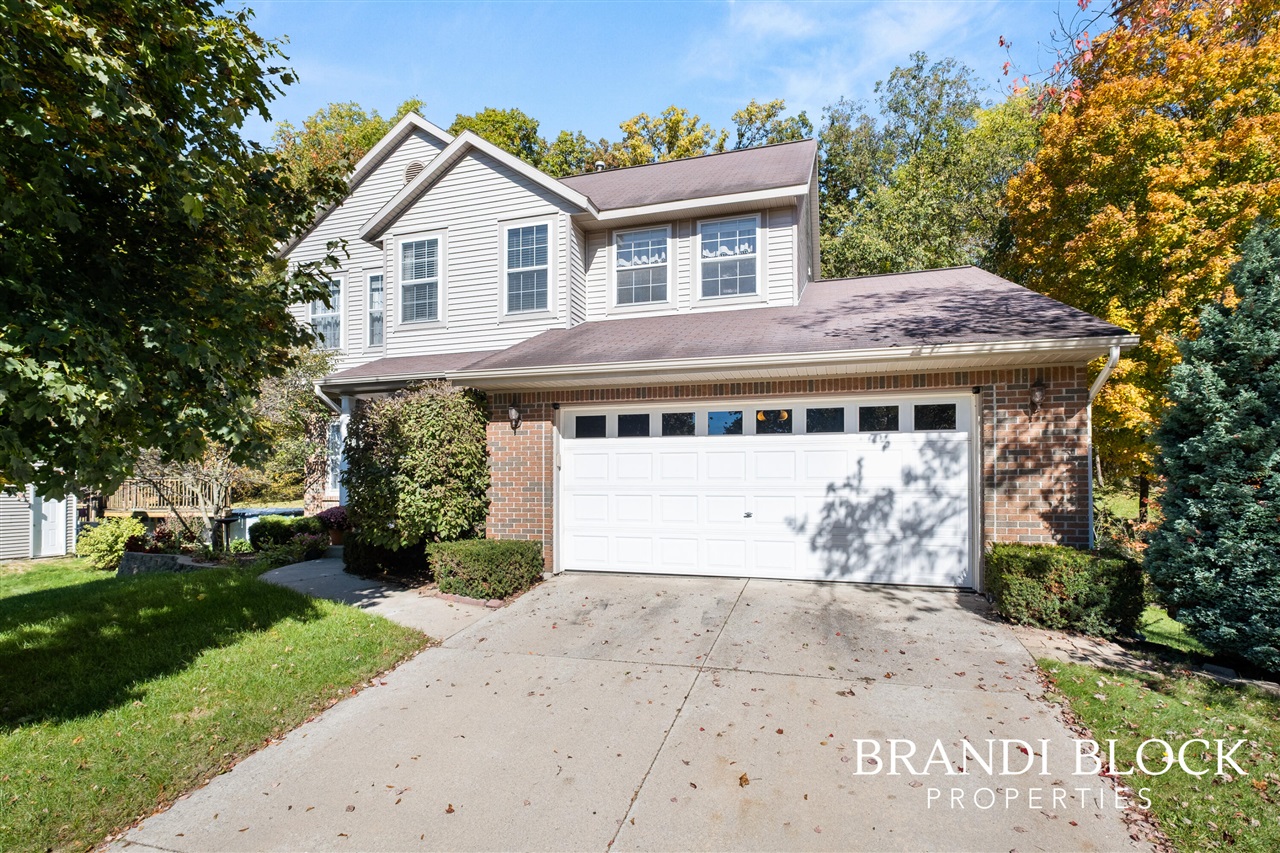 11245 Barnsley Road Lowell, MI 49331 - Photo 1 of 55 Gallery Image 1