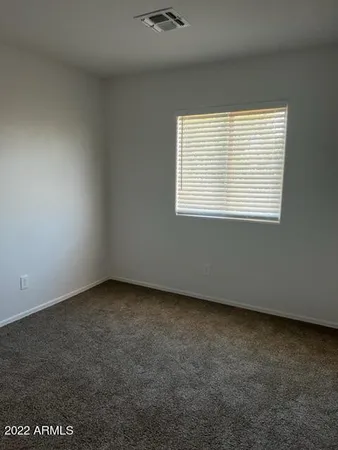$2,300 | 1898 South Falcon Drive, Gilbert, AZ 85295