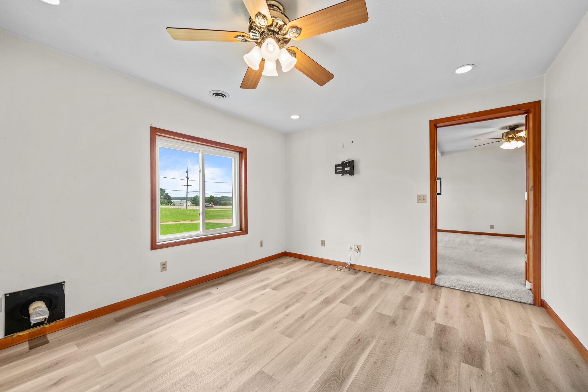165 South Blackhawk Road Oregon, IL 61061 - Photo 6 of 31