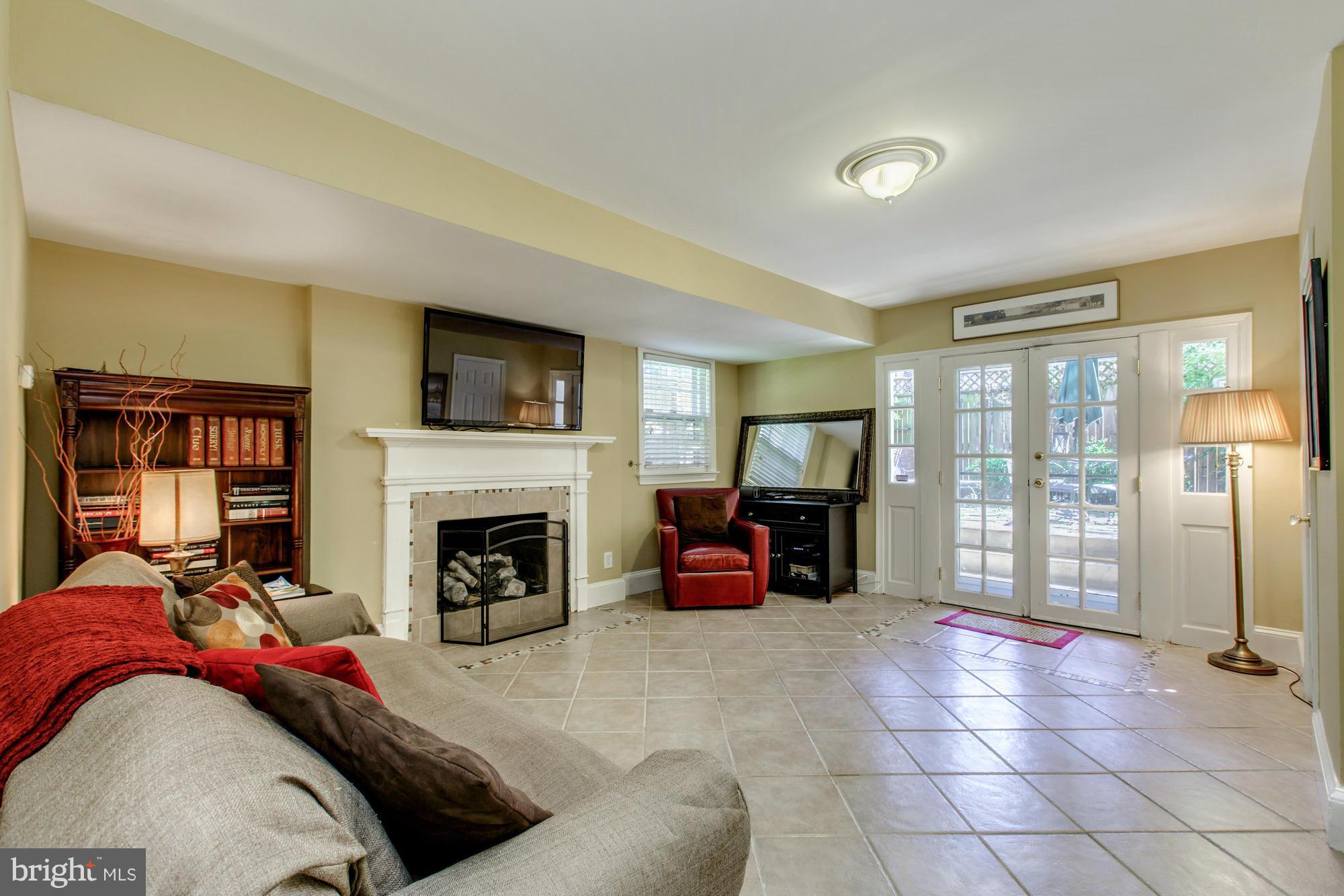 1216 Portner Road Alexandria, VA 22314 - Photo 20 of 27 Recreation Room/Bedroom